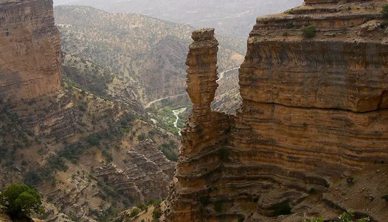 طبیعت تک مناره