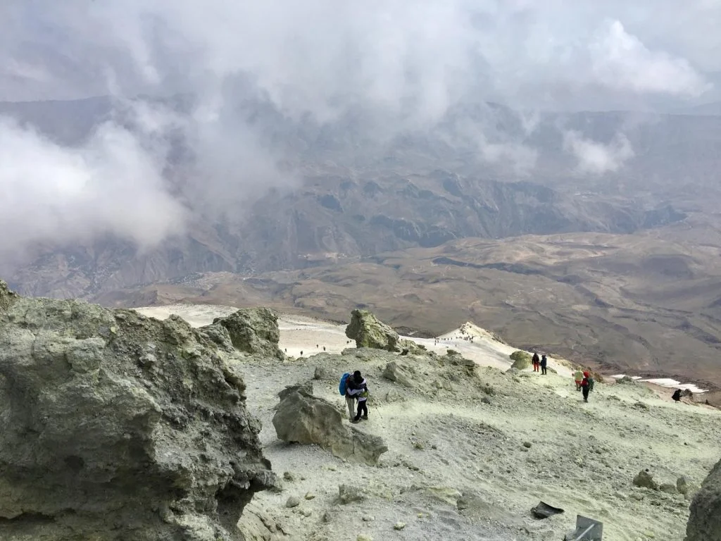 تپه های گوگردی, Sulfur Hills